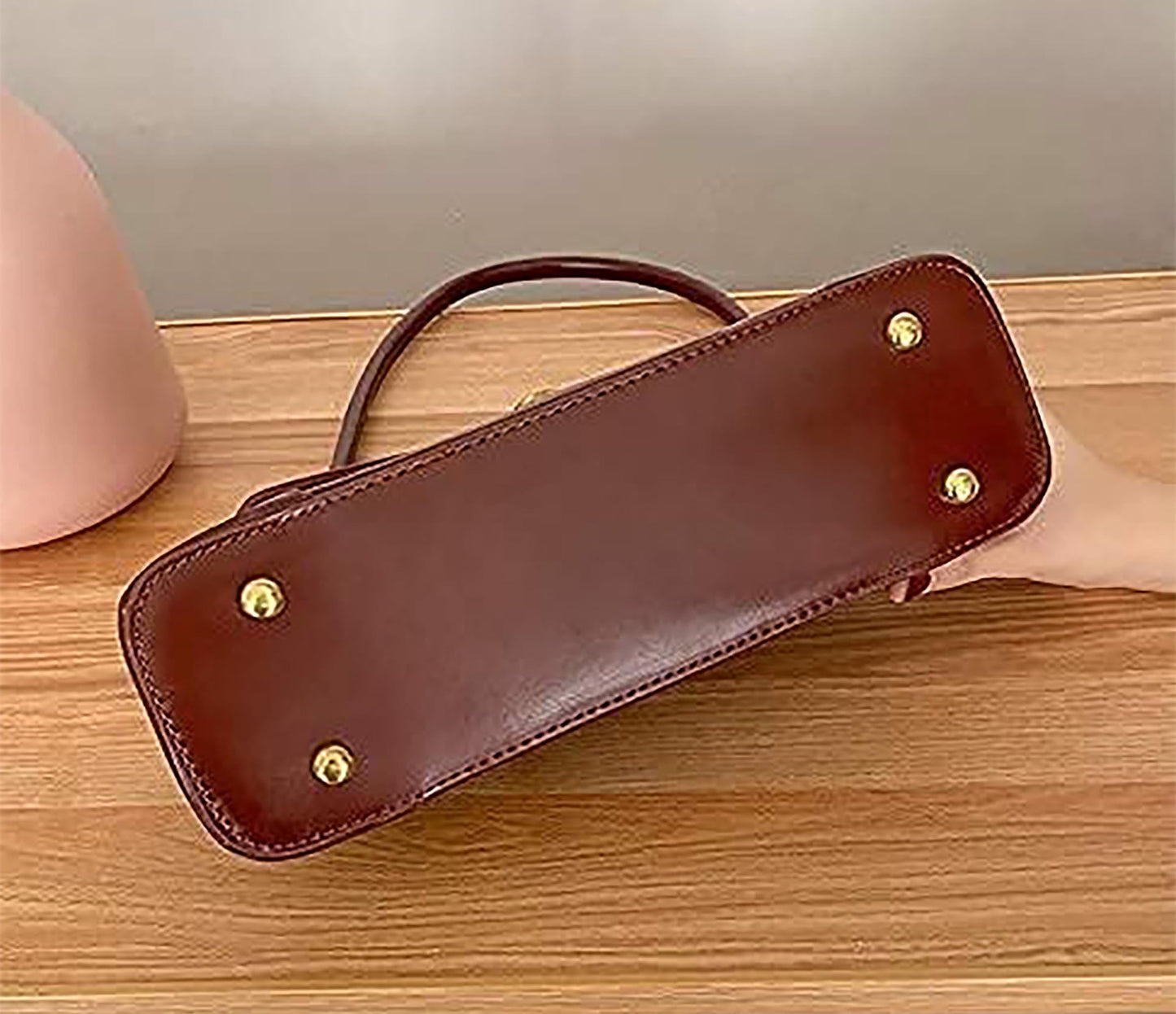 Leather Shoulder Bag for Women | Stylish Retro Brown Underarm Purse with Gold Hardware & Durable Strap | Elegant Baguette Handbag