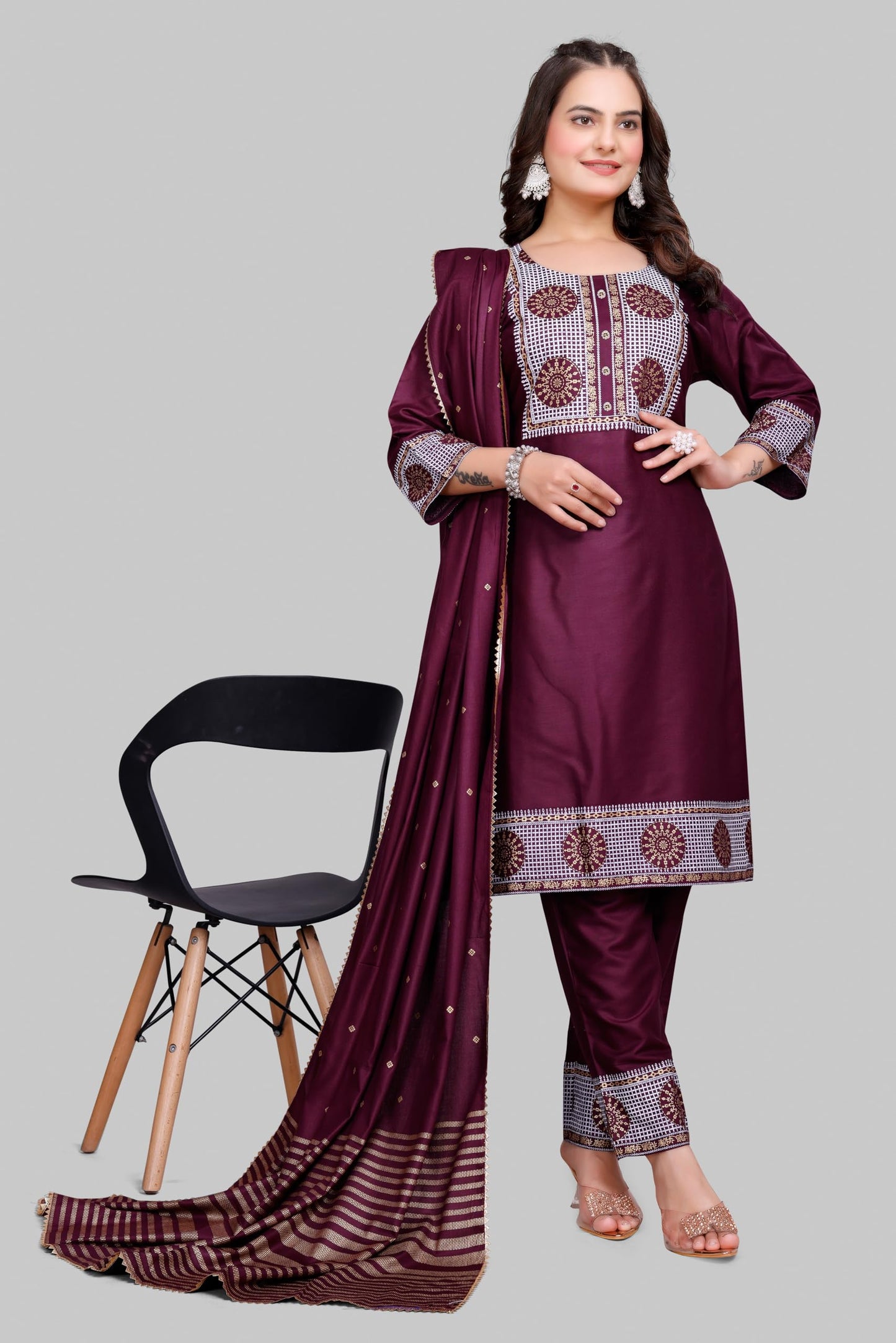 Embroidered Traditional Kurti,Pant & Dupatta Set