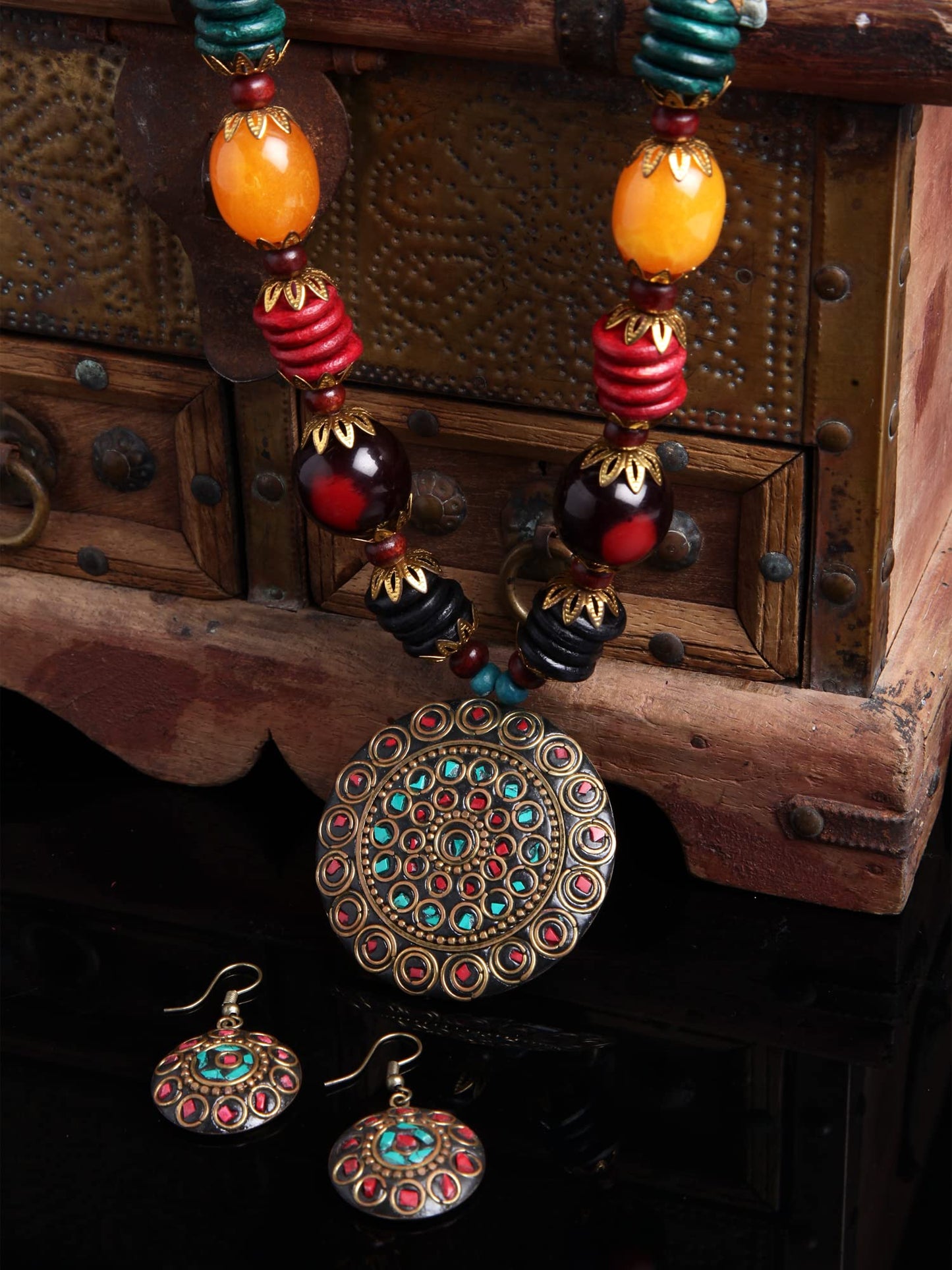 Latest Stylish Traditional Tibetan Pendant Necklace Jewellery Set for Women