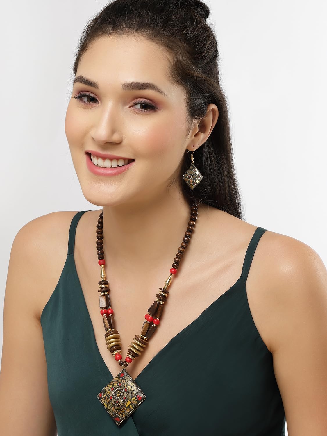 Latest Stylish Traditional Tibetan Pendant Necklace Jewellery Set