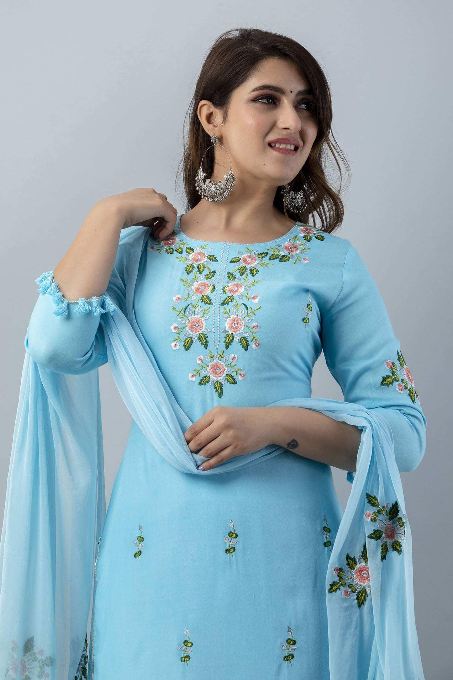 Ethnic Wear Collection Rayon Straight Embridered Kurti & Pant Set With Dupatta Readymade Salwar Suit For Women Casual
