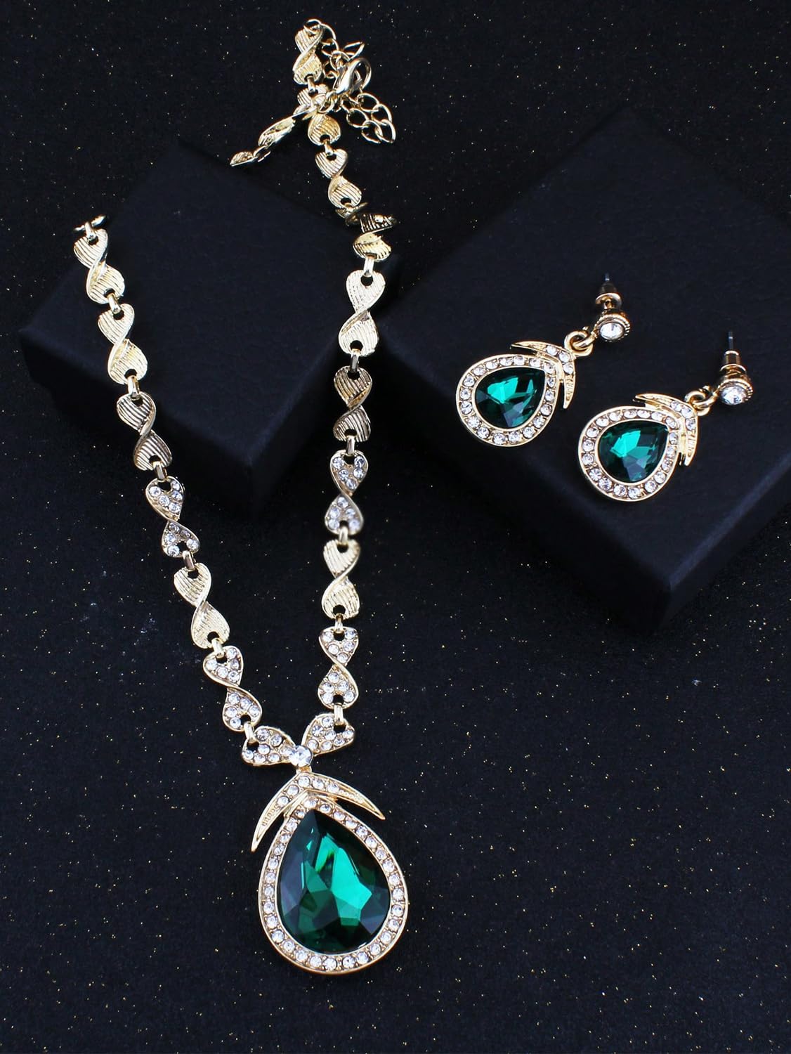 Stylish Design Fancy Crystal Necklace Jewellery Set