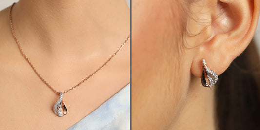 NUDE STITCH Pendant Earring Chain Jewellery Set | Rose Gold
