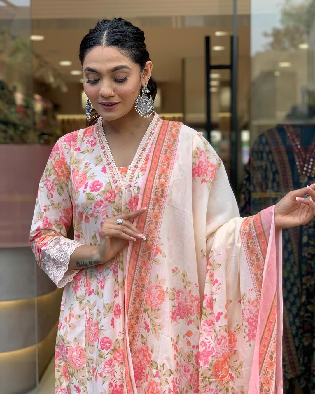 Sequins Embroidery Kurti Tunic Pants With Dupatta